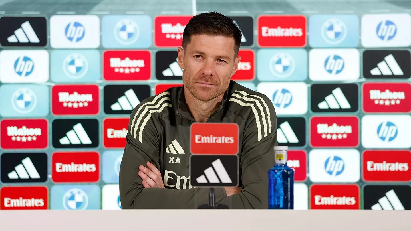 Xabi Alonso analizó la previa del Girona–Real Madrid desde la sala de prensa de Valdebebas./ Vía: @realmadrid