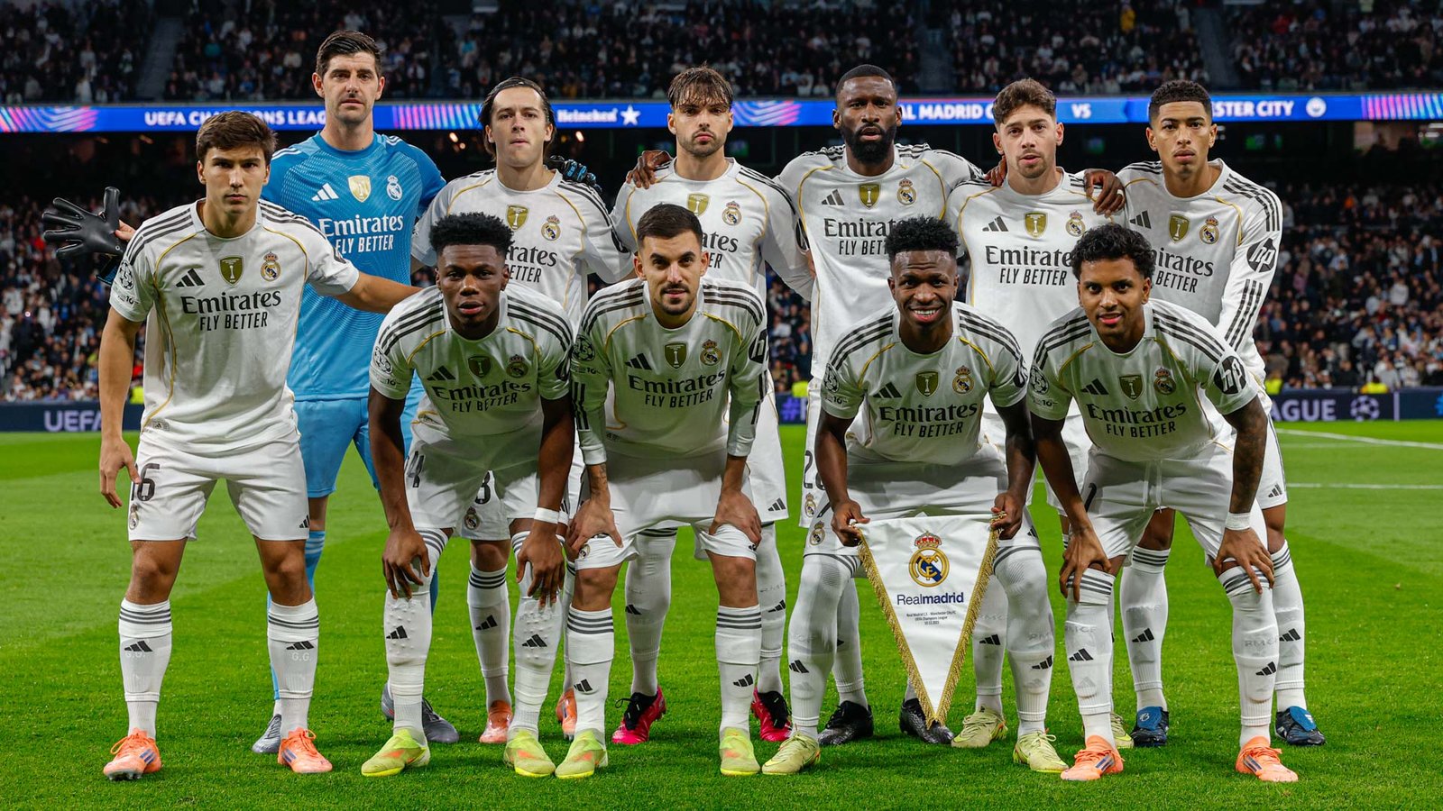 Los jugadores del Real Madrid previo al partido ante el Manchester City de Champions League./ Vía: @realmadrid