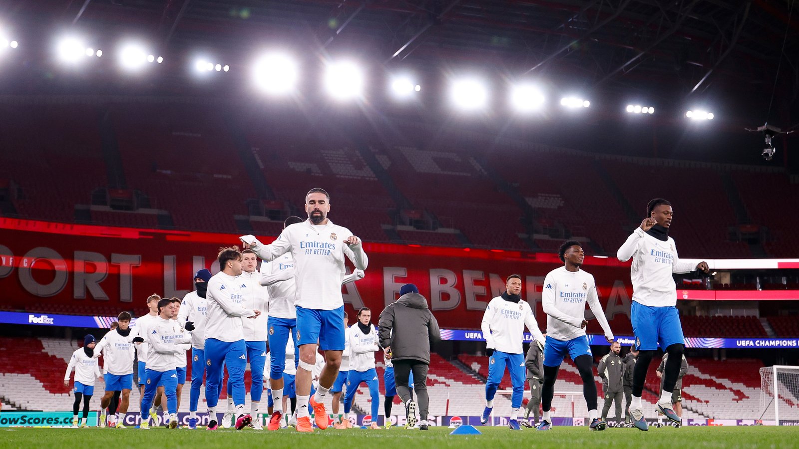 El Real Madrid visita al Benfica en Lisboa con Mourinho en el banquillo rival y el recuerdo de la Décima como telón de fondo en una noche clave de Champions
