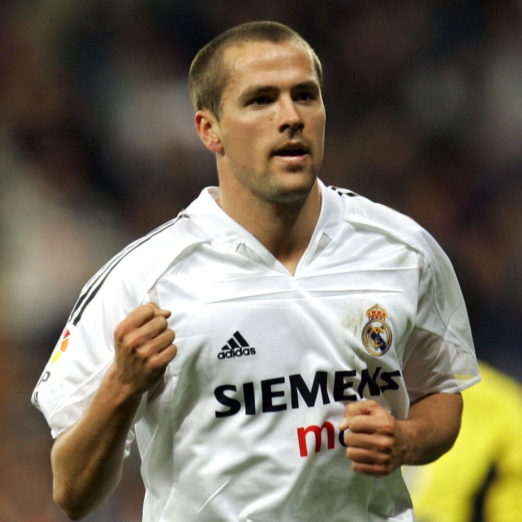 Michael Owen gritando un gol en el Real Madrd